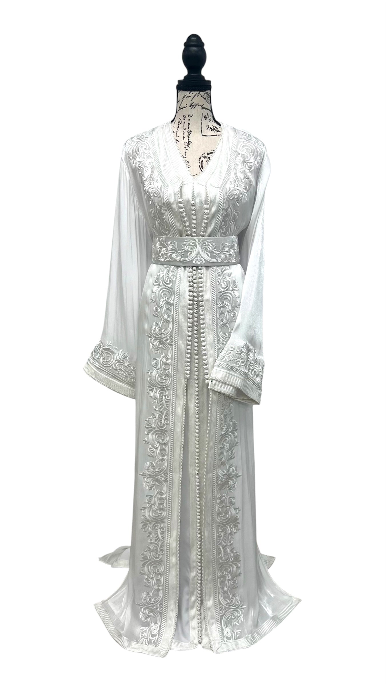Moroccan Takchita Dress – White Embroidered Two-piece Wedding Caftan