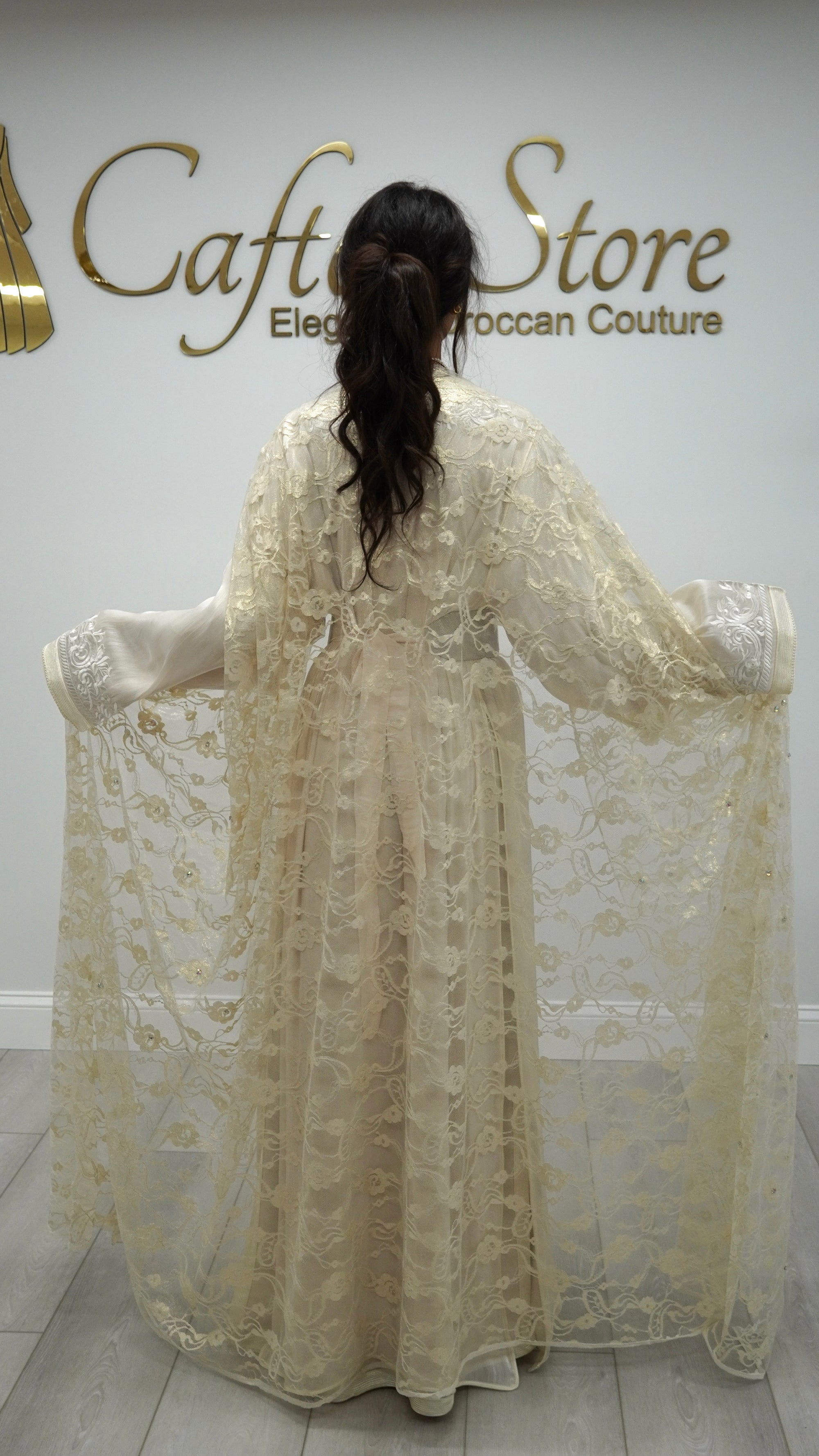 Moroccan Takchita Dress – Cream Embroidered Two-piece Wedding Caftan