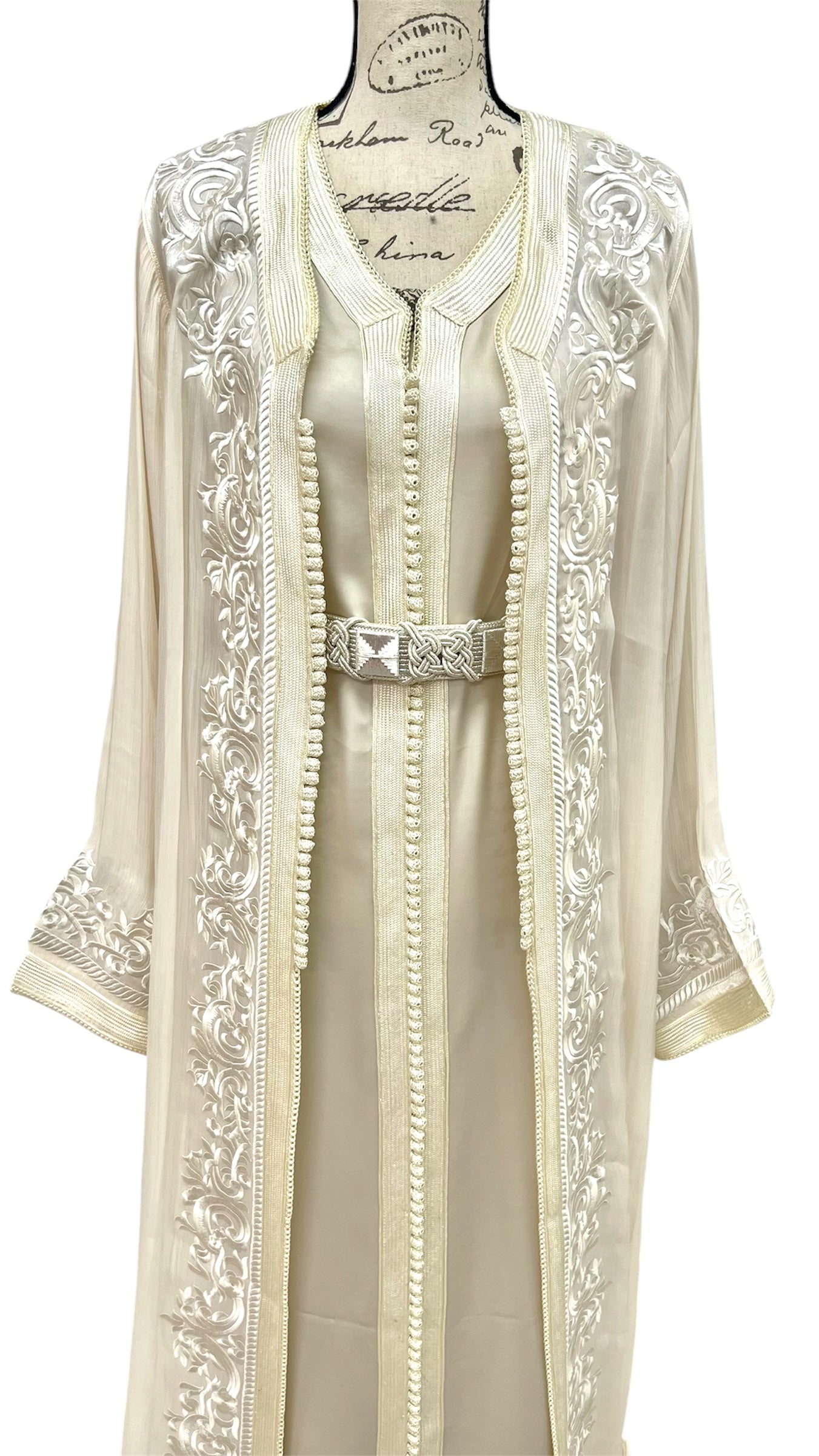 Moroccan Takchita Dress – Cream Embroidered Two-piece Wedding Caftan