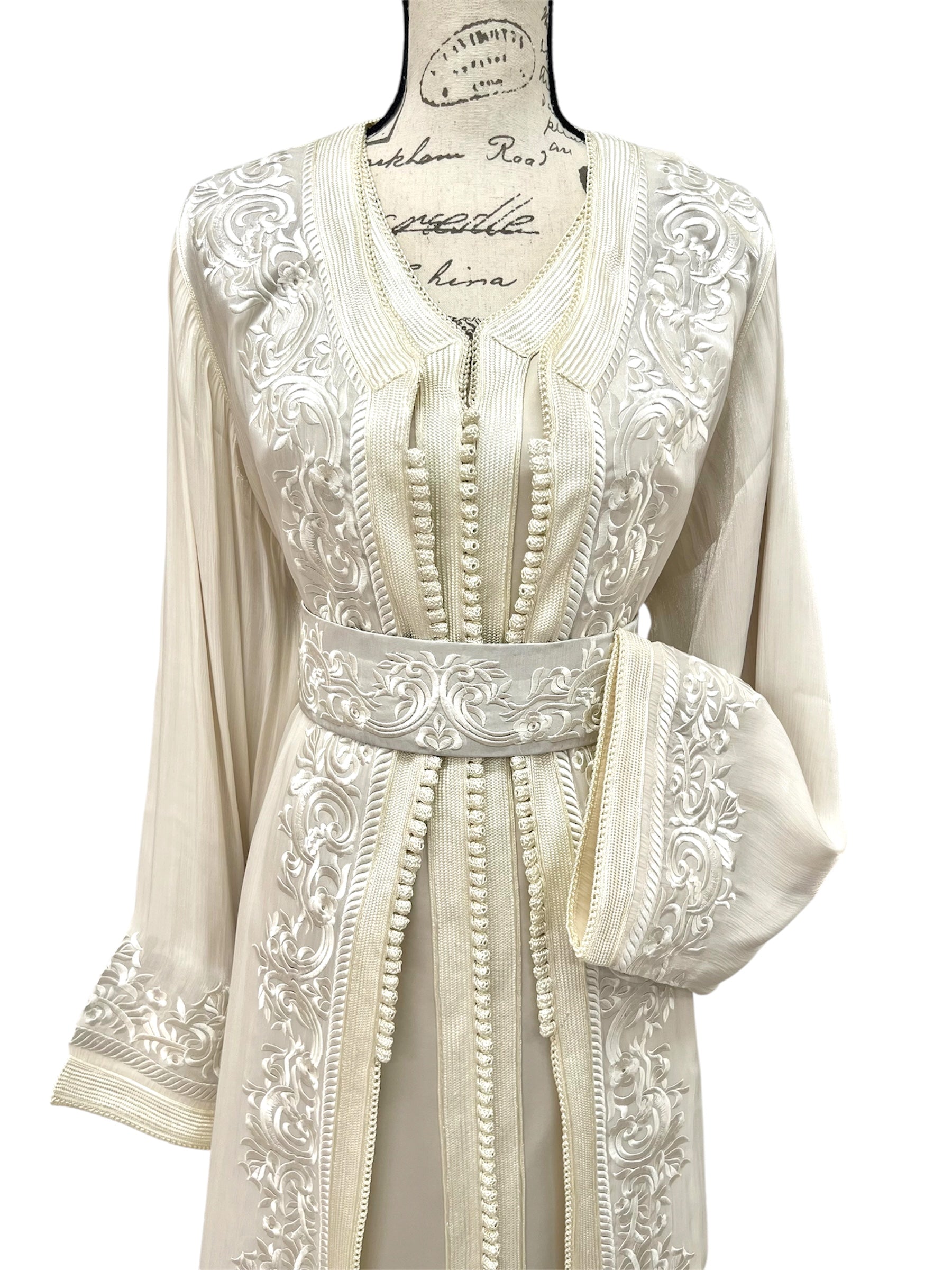 Moroccan Takchita Dress – Cream Embroidered Two-piece Wedding Caftan