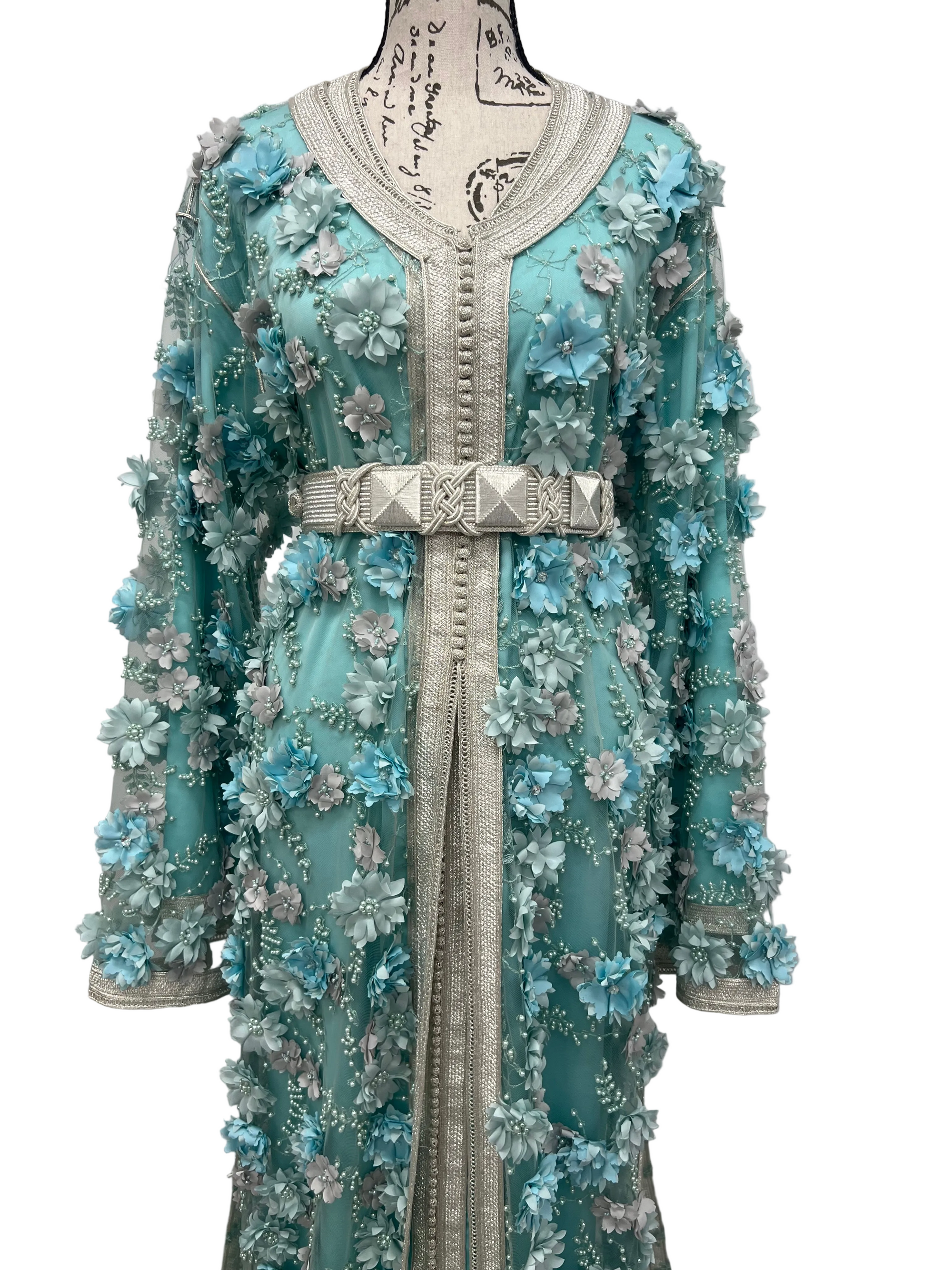 Luxury 3D Floral Moroccan Caftan | Hand-Beaded Two-Piece Tulle Takchita