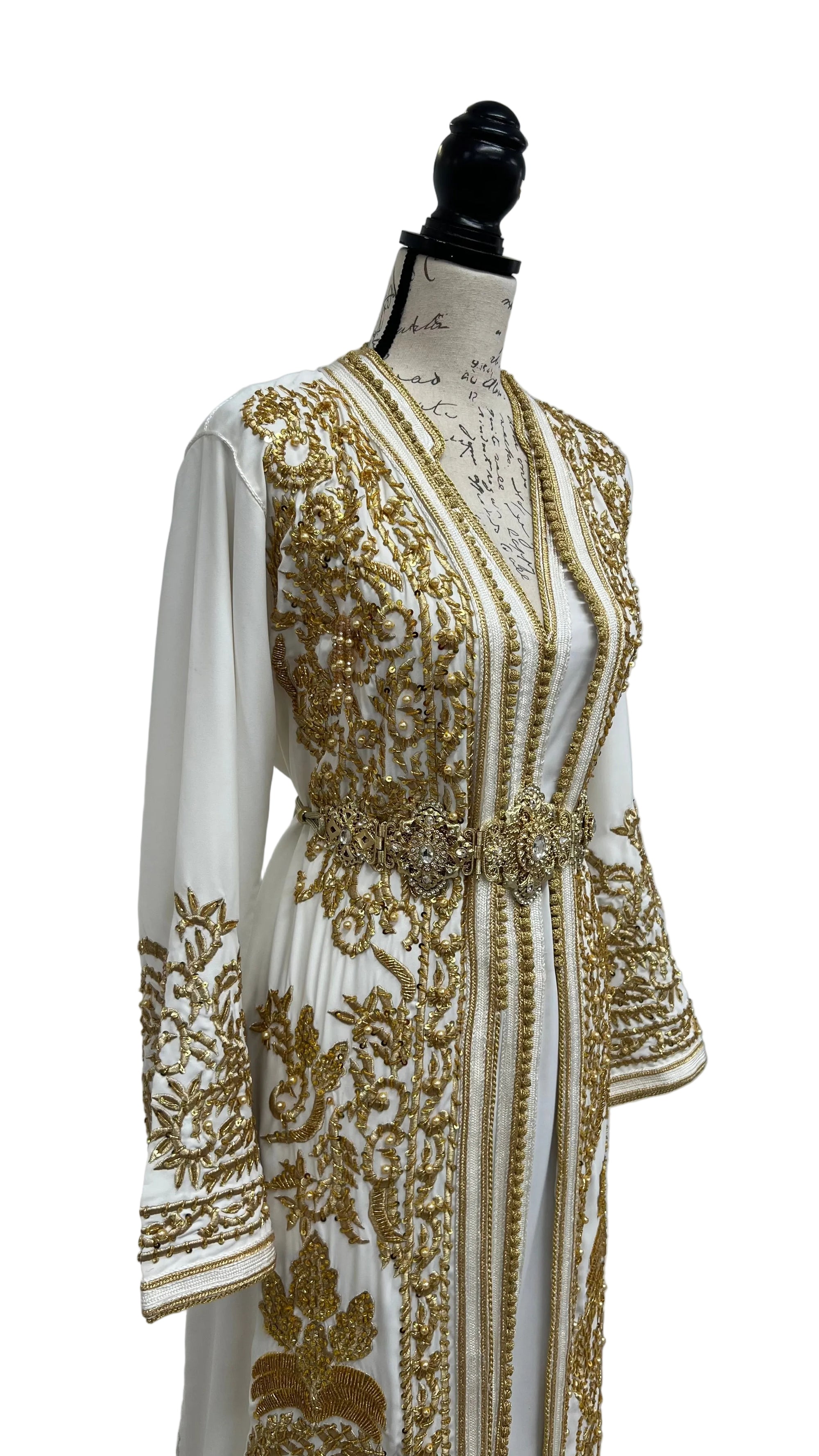 Zahra Moroccan Wedding Dress – White & Gold Embroidered Bridal Takchita Caftan
