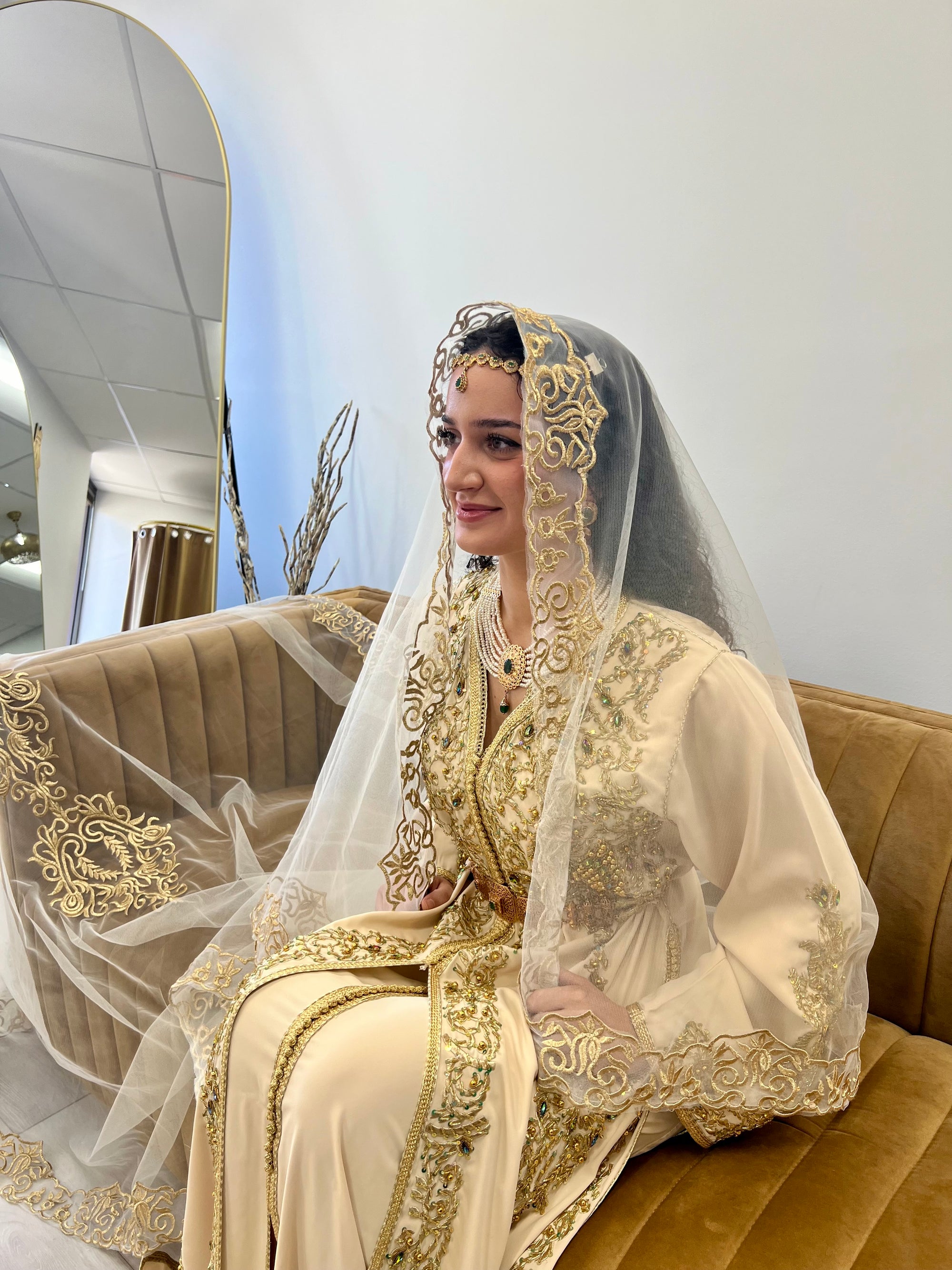 Royal Baby Cream Caftan – Moroccan Elegance for Brides & Celebrations