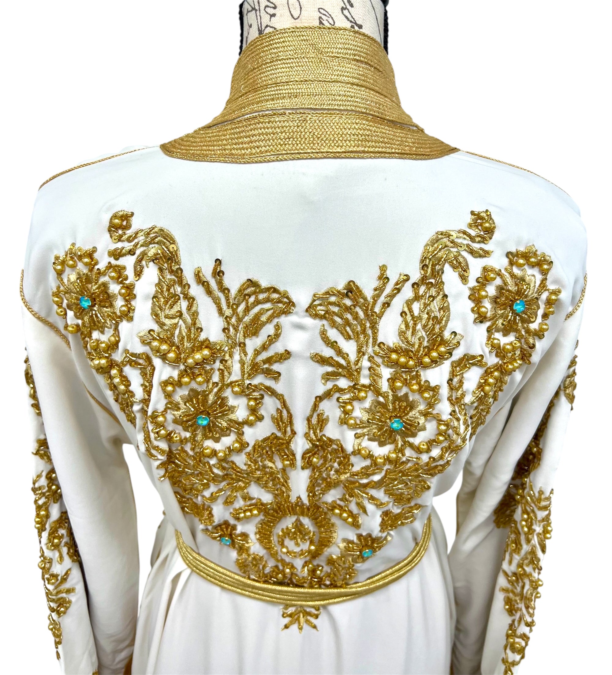 Amnah Moroccan Bridal Takchita – White & Gold Hand-Beaded Plus Size Wedding Caftan