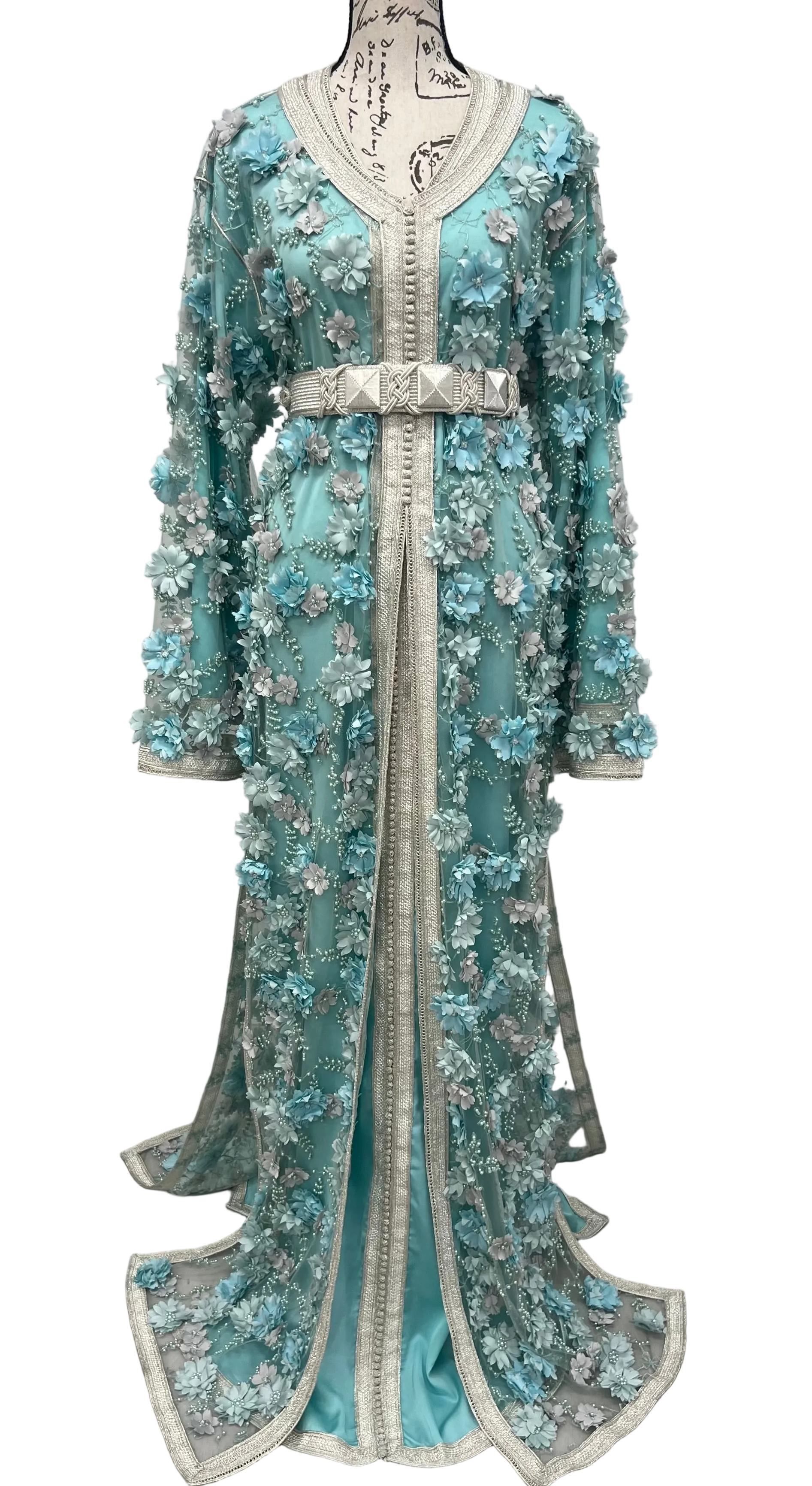 Luxury 3D Floral Moroccan Caftan | Hand-Beaded Two-Piece Tulle Takchita