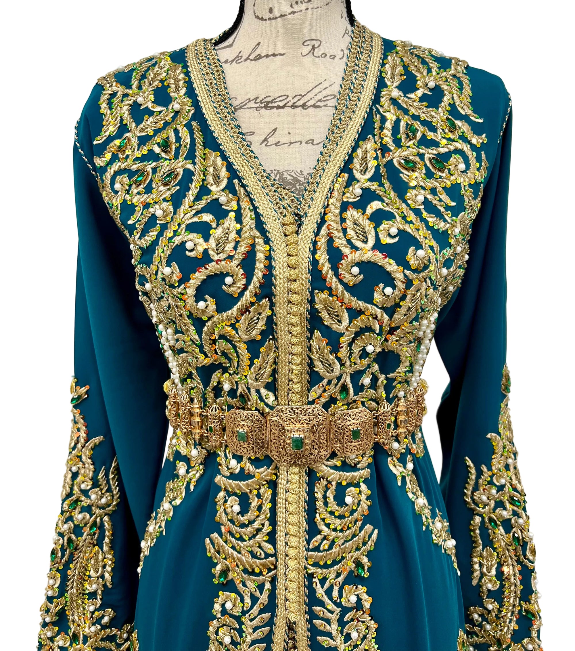 Moroccan Formal Dress – Luxury Teal Crepe Takchita with Gold Embroidery