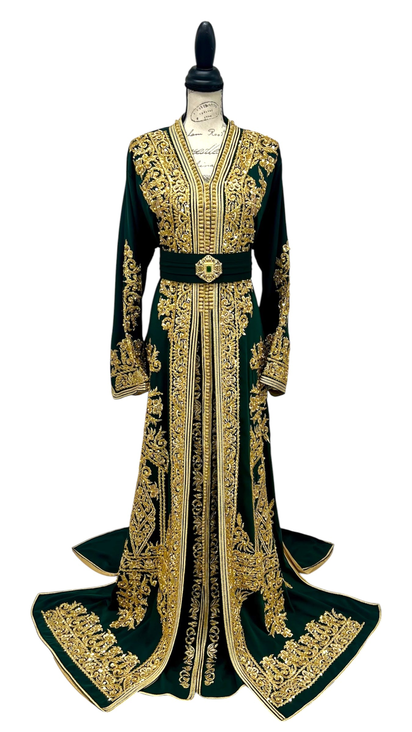 Elegant Deep Green Moroccan Takchita with Gold Embroidery and Beaded Veil