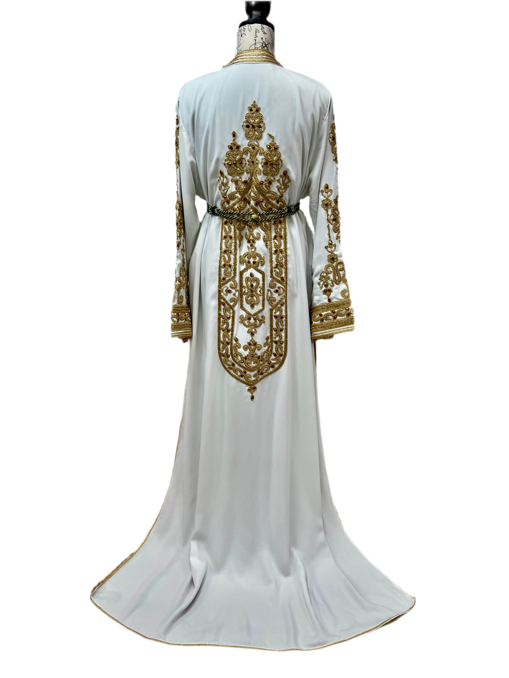 Royal Radiance – White & Gold Bridal Caftan
