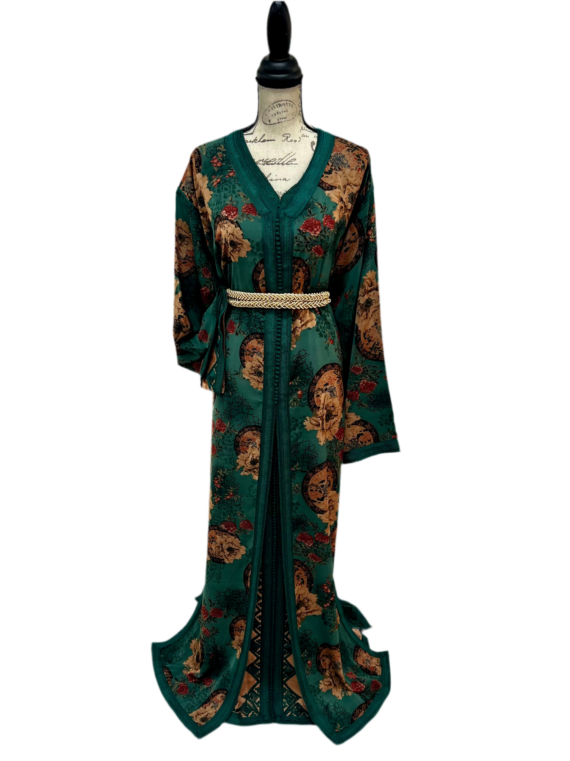 Two-Piece Emerald Green Satin Caftan for Curvy Sizes