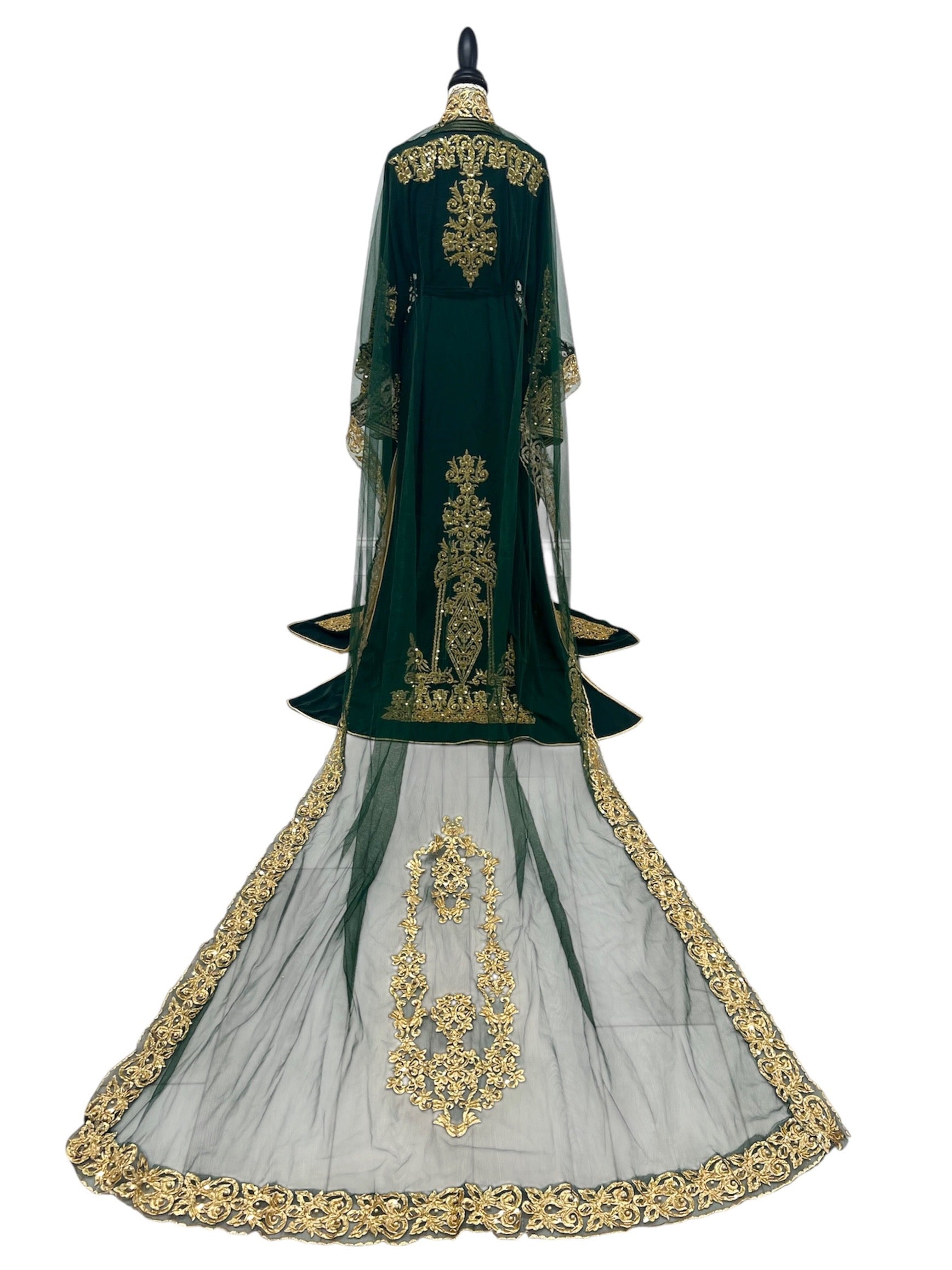 Elegant Deep Green Moroccan Takchita with Matching Veil