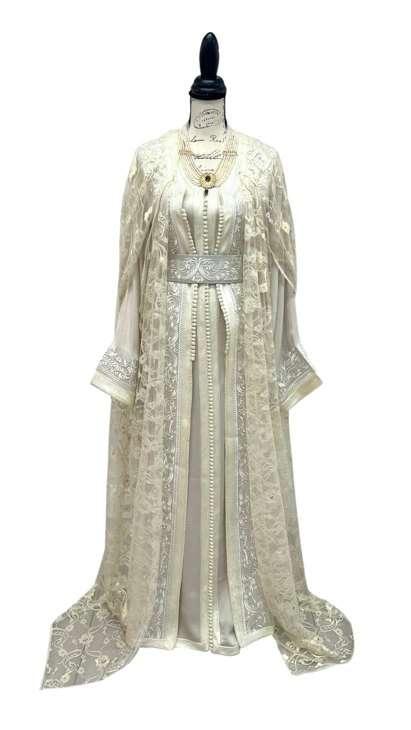 Moroccan Takchita Dress – Cream Embroidered Two-piece Wedding Caftan
