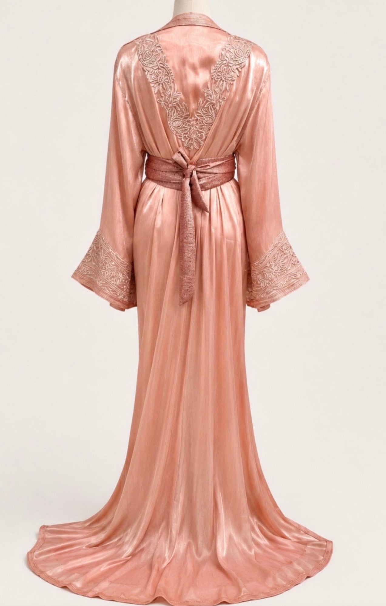 Zweiteilige Takchita aus Organza in Rosé