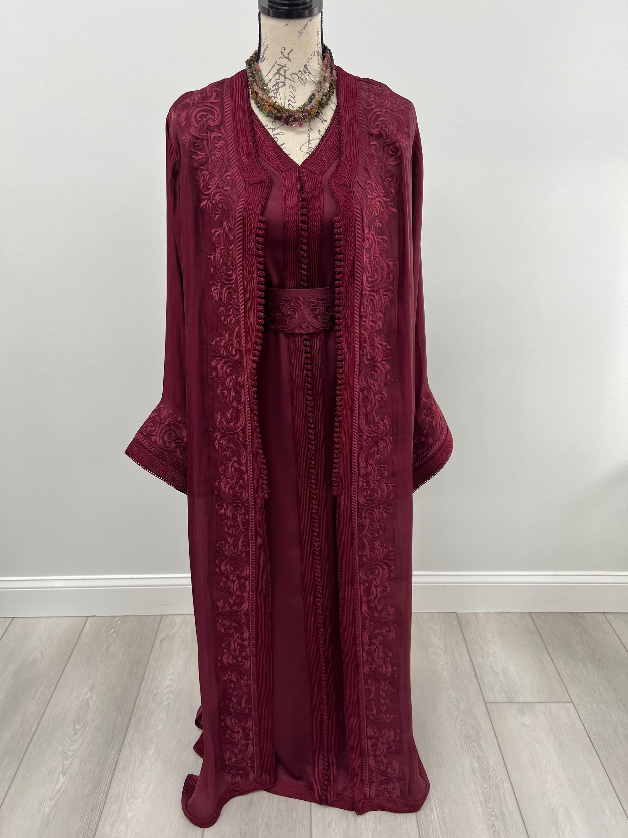 Moroccan Takchita Dress – Burgundy Embroidered Two-piece Wedding Caftan