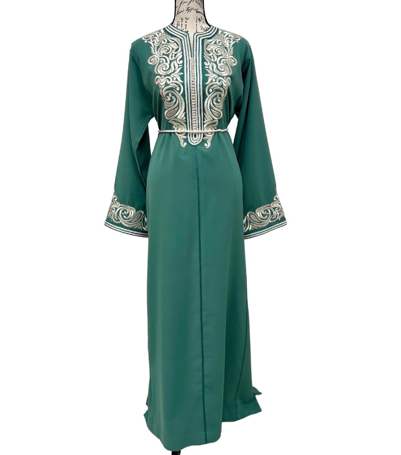 Moroccan Caftan – Embroidered Traditional Formal Engagement